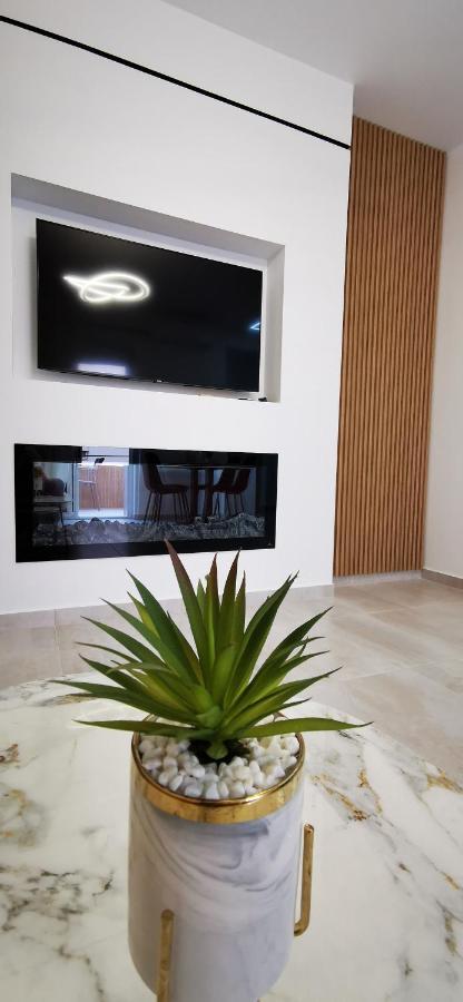 Lungomare Luxury Sea View Apartaments Vlorë Exterior foto