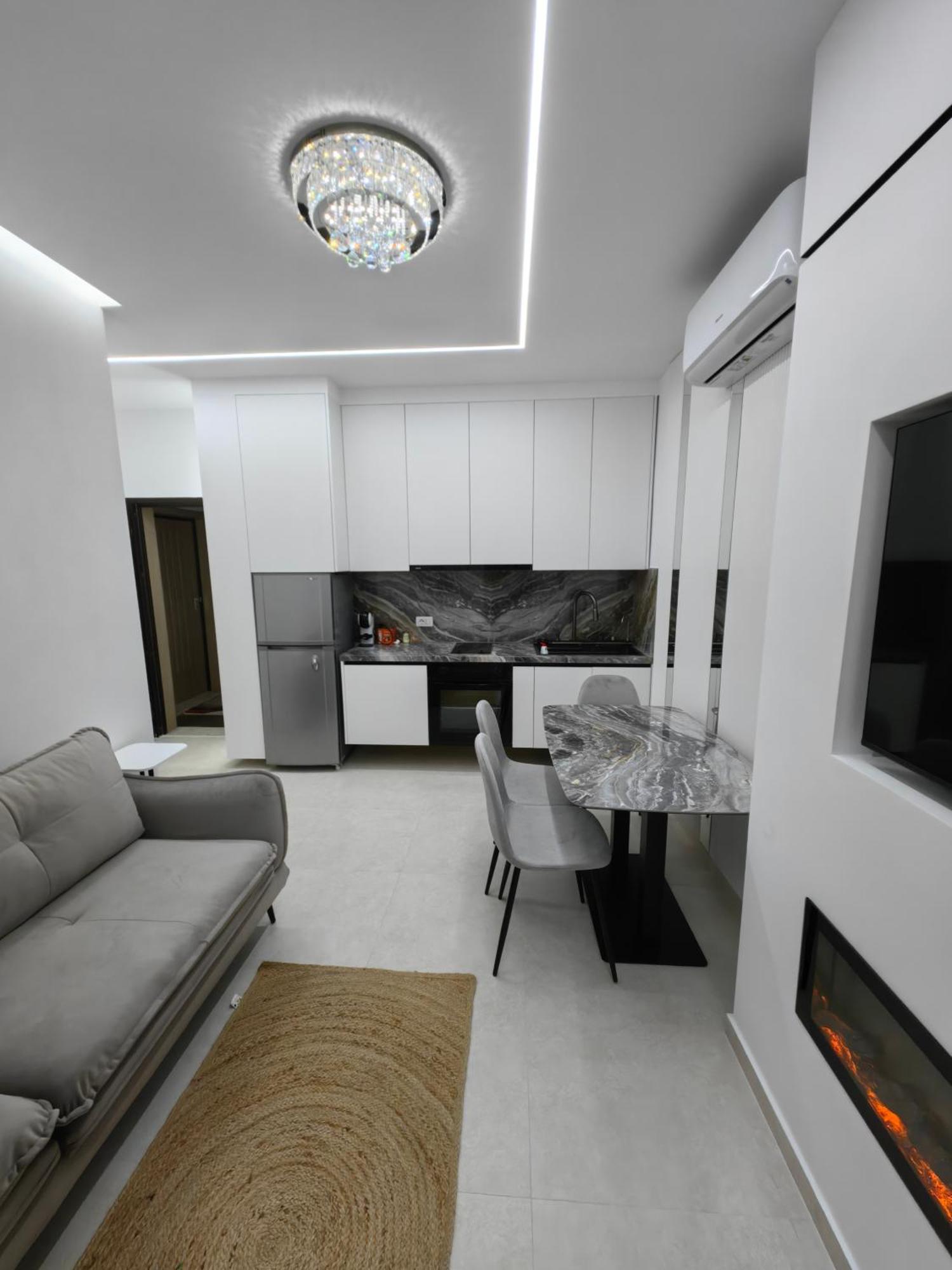 Lungomare Luxury Sea View Apartaments Vlorë Quarto foto
